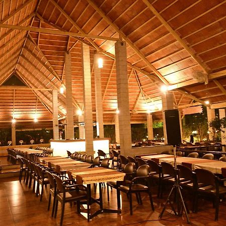 Nijaguna Resorts Chamrajnagar ภายนอก รูปภาพ