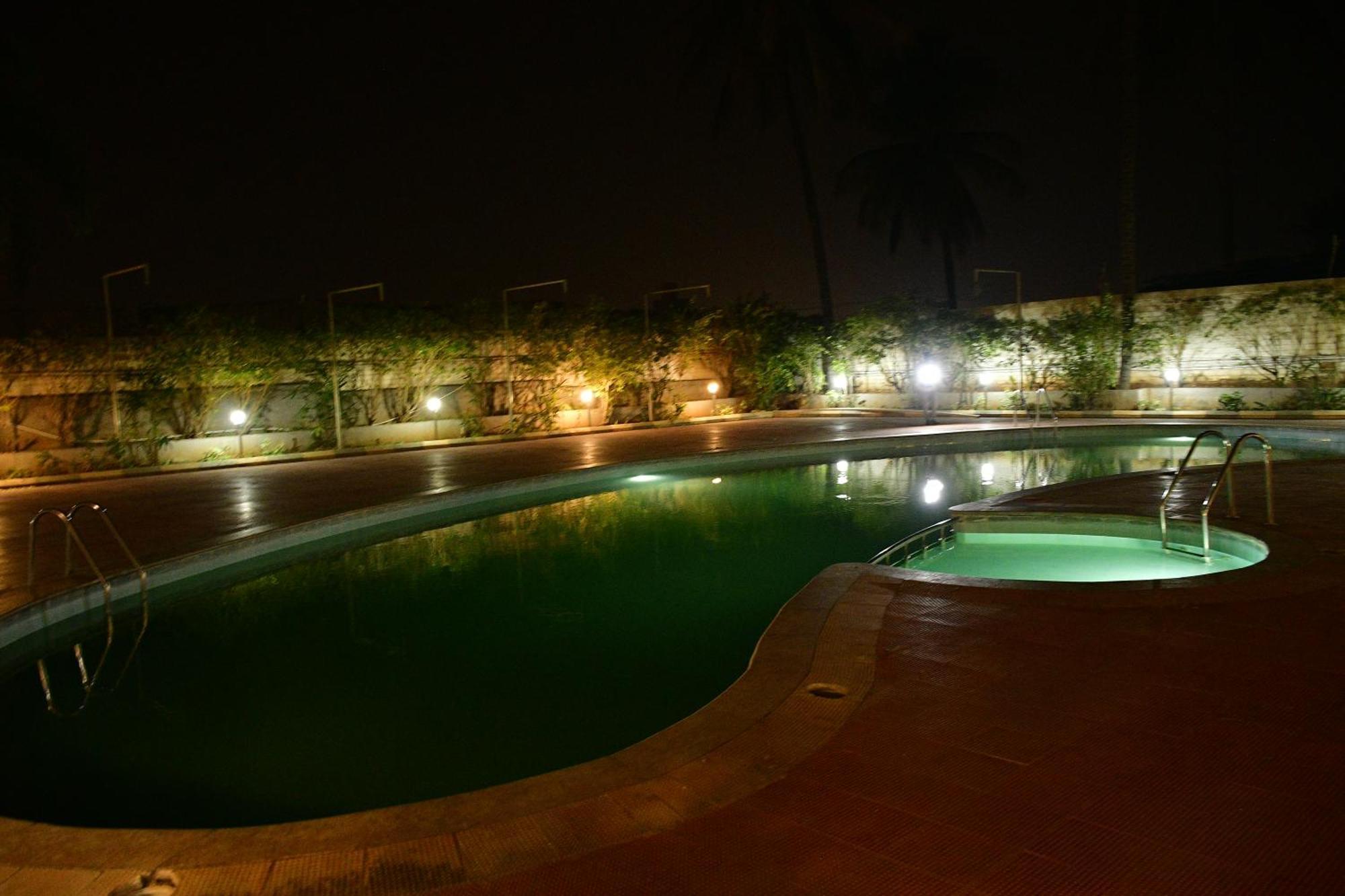 Nijaguna Resorts Chamrajnagar ภายนอก รูปภาพ